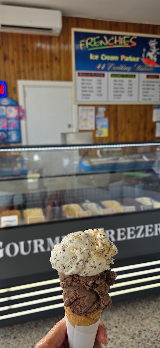 Frenchy's Icecream Photo 6