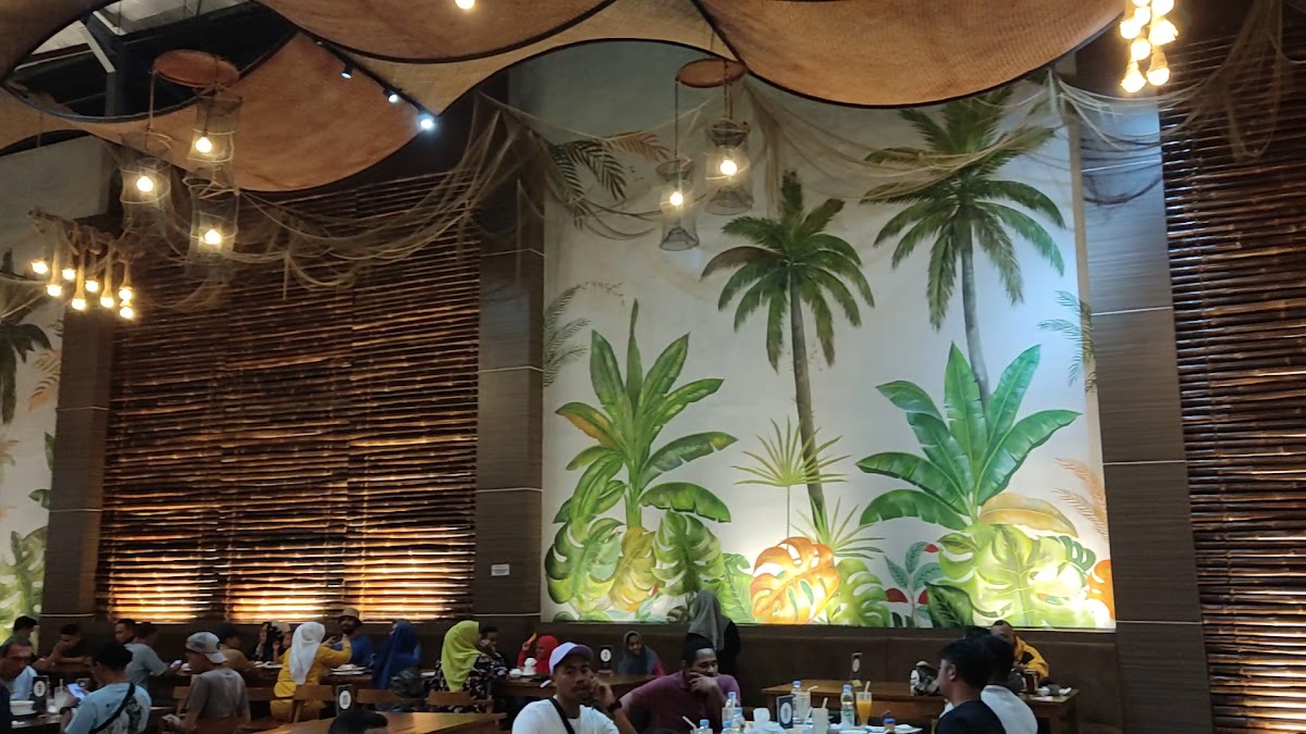 Teluk Ambon Beach Caffe & Resto Photo 2