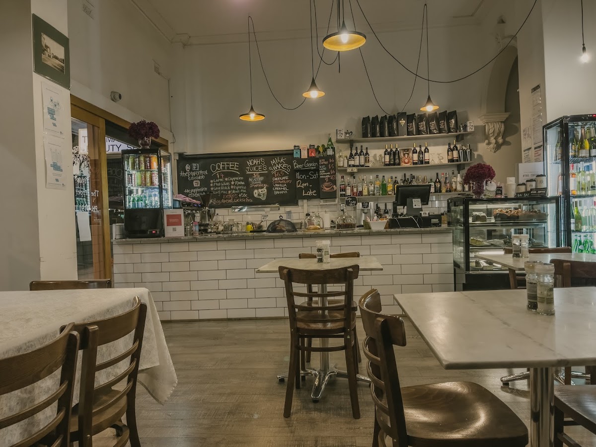 The Pepper Tree Essendon Photo 4