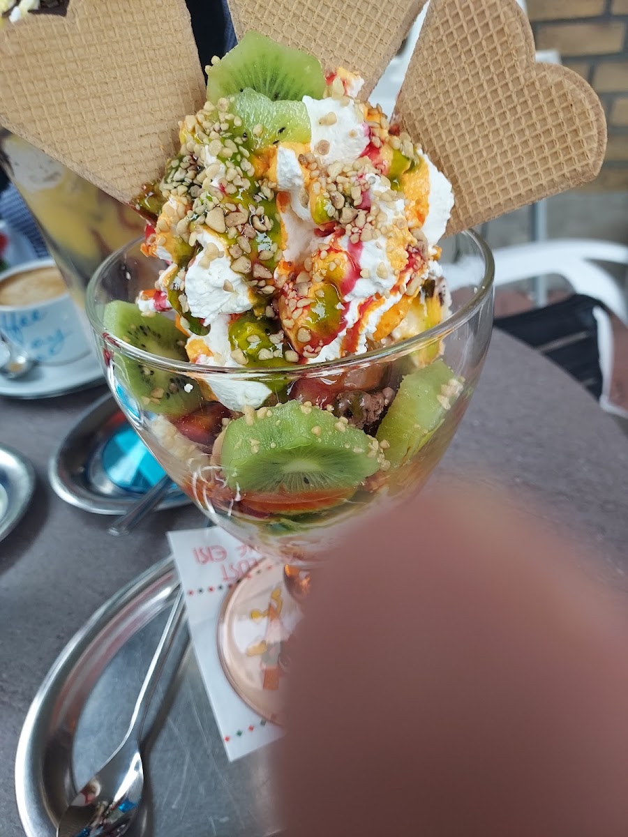Eiscafe Bella Italia Photo 5