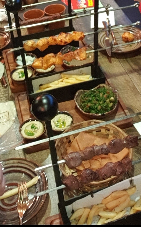 Itza Mezza Bar & Grill Photo 9