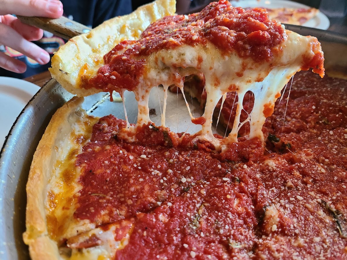 Chicago's Pizza Photo 3