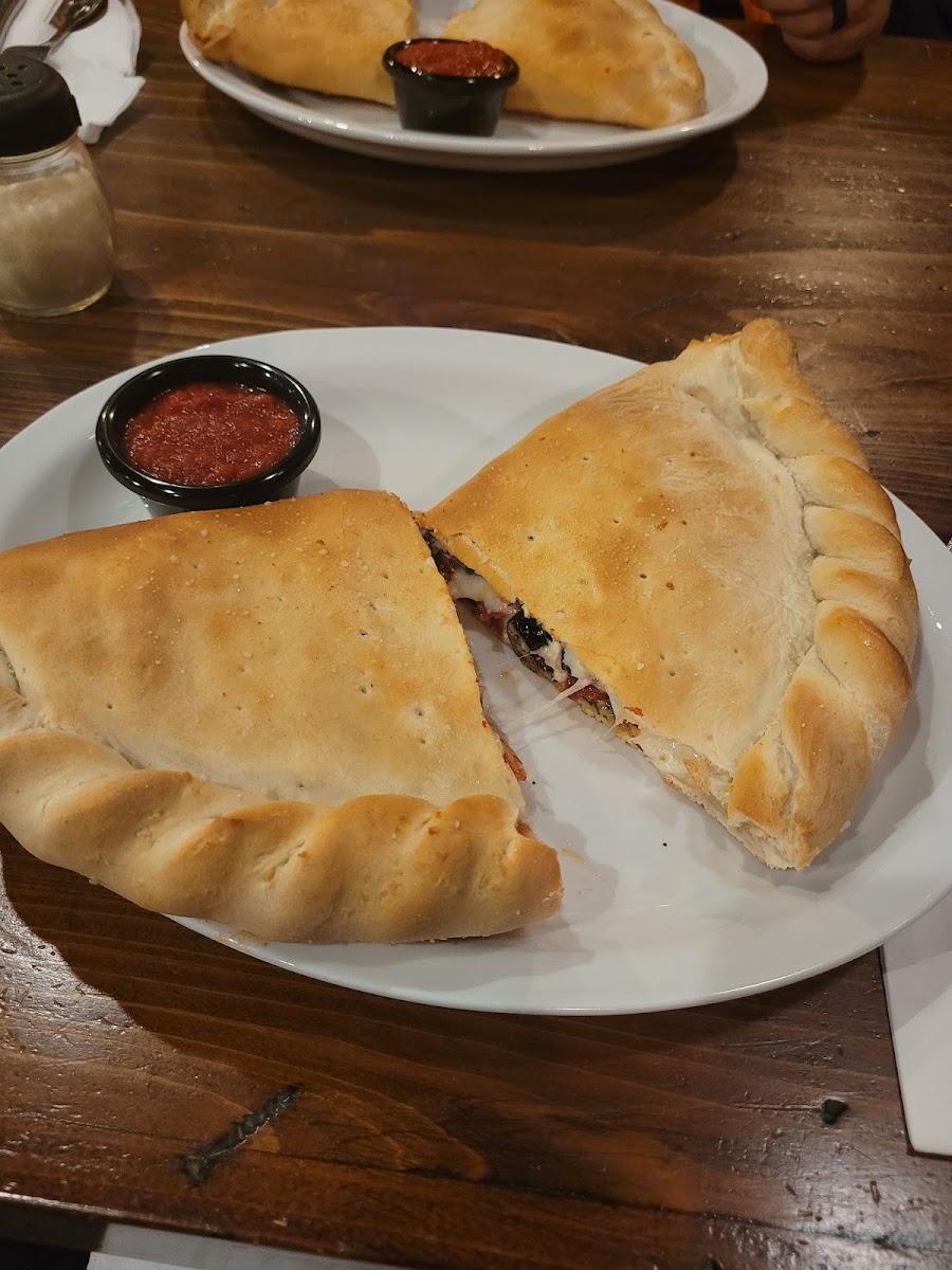 Chicago's Pizza Photo 7