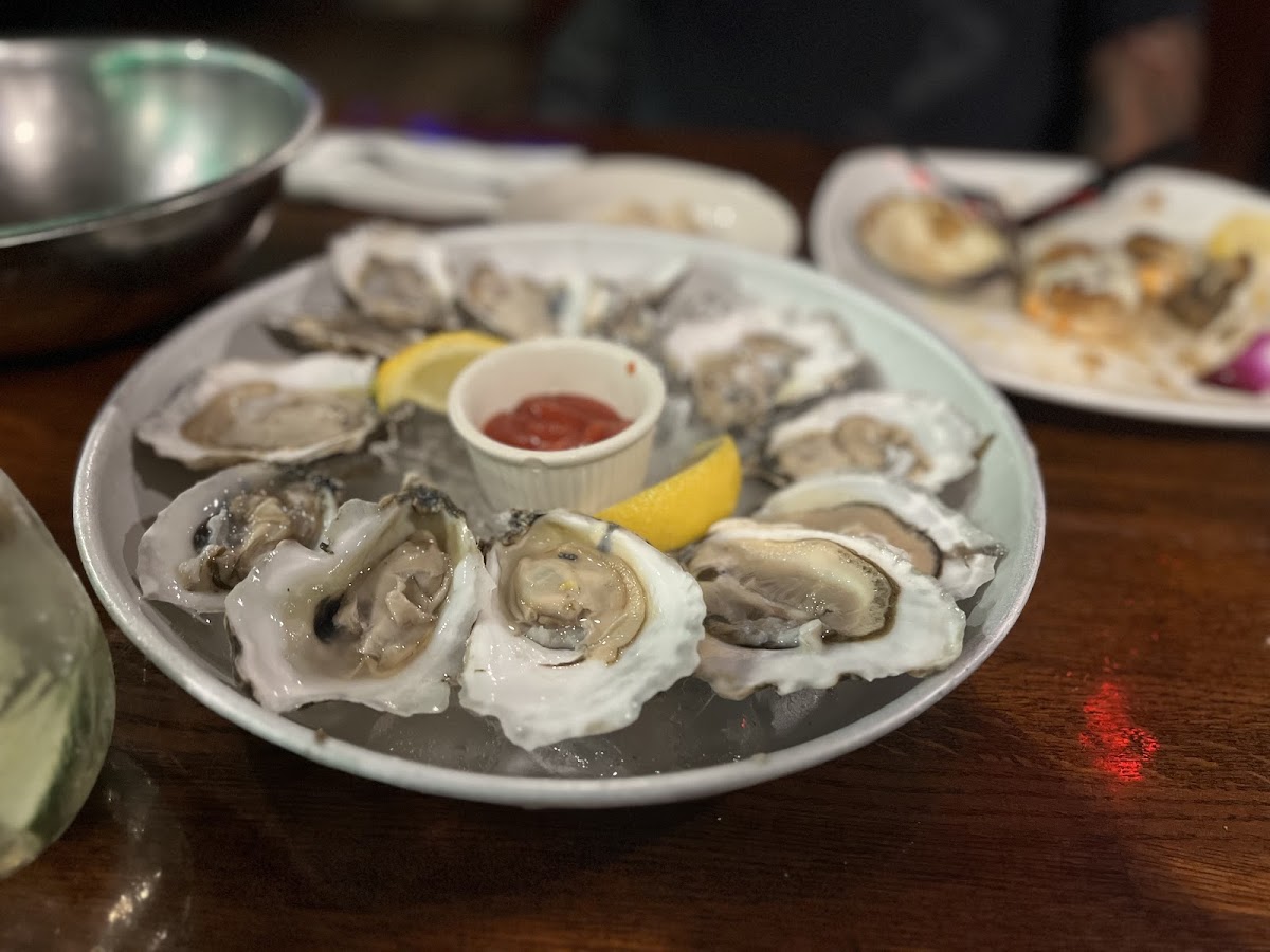 Popei's Clam Bar Photo 6