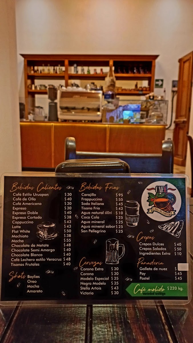 CAFÉ LA PERLA DEL CUPATITZIO Photo Menu 3