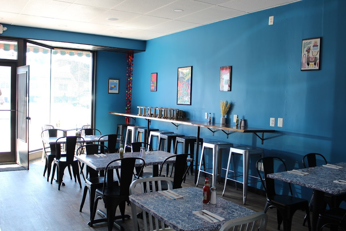 BUB'S BURRITOS Photo 6