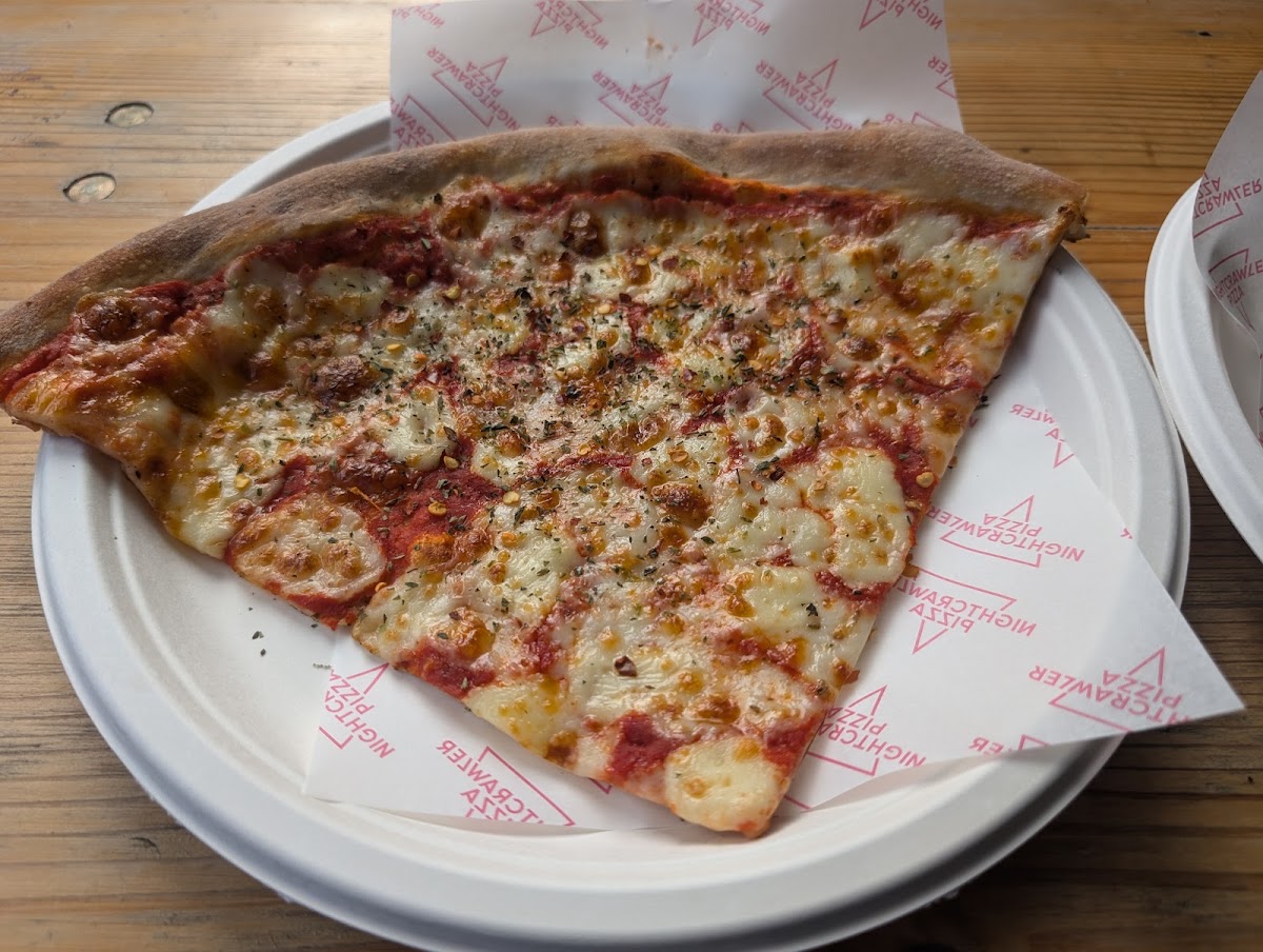 Nightcrawler Pizza Photo 9
