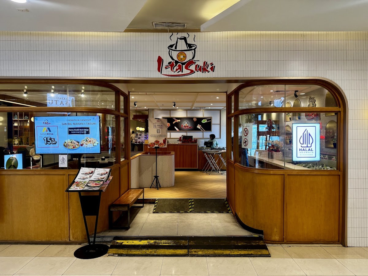 I-Ta Suki Central Park Mall