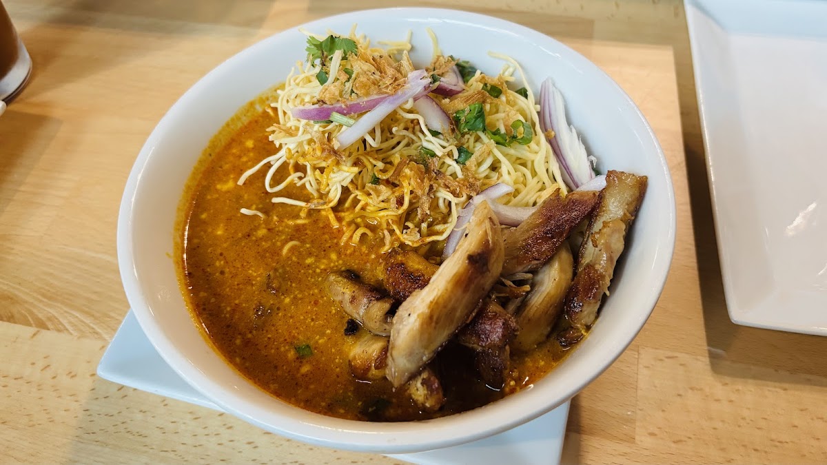 KINN Thai Eatery Photo 10