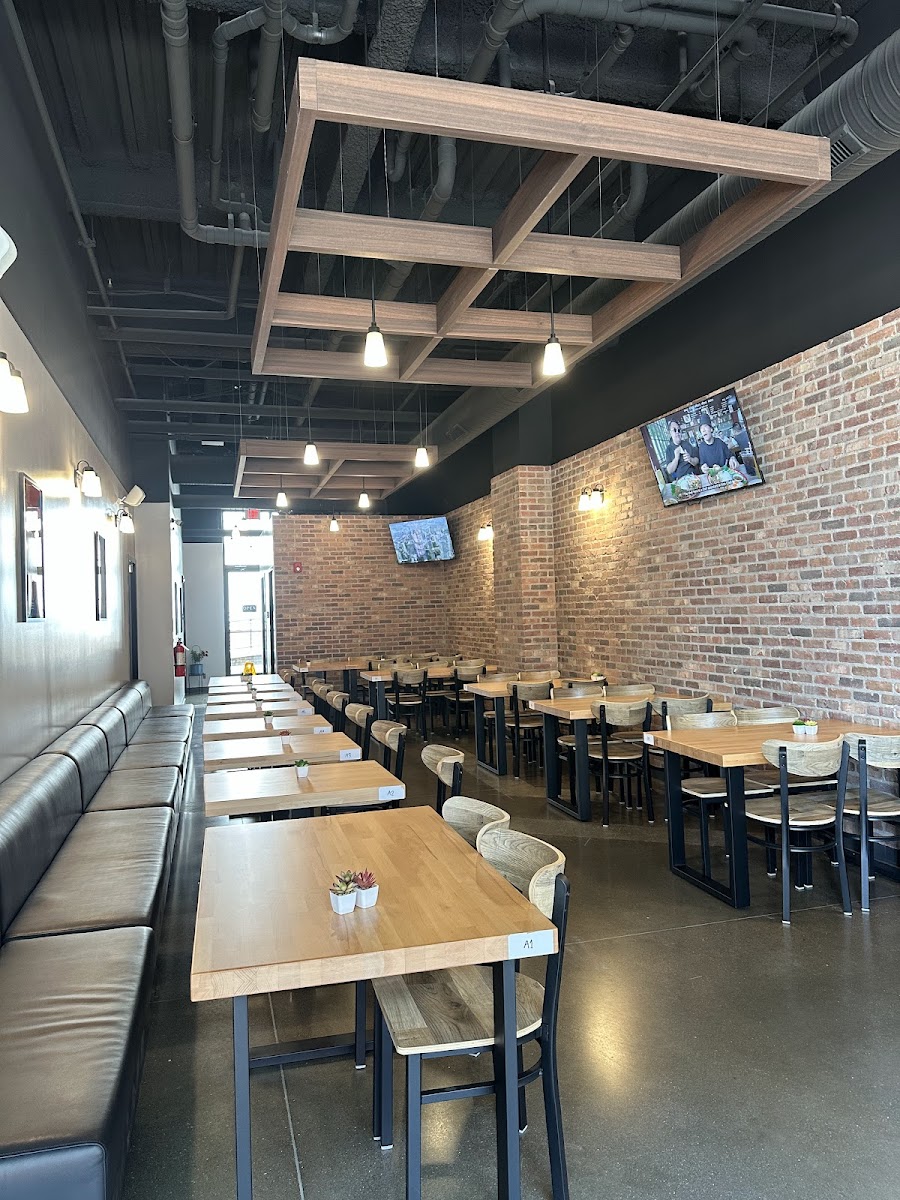KINN Thai Eatery Photo 7