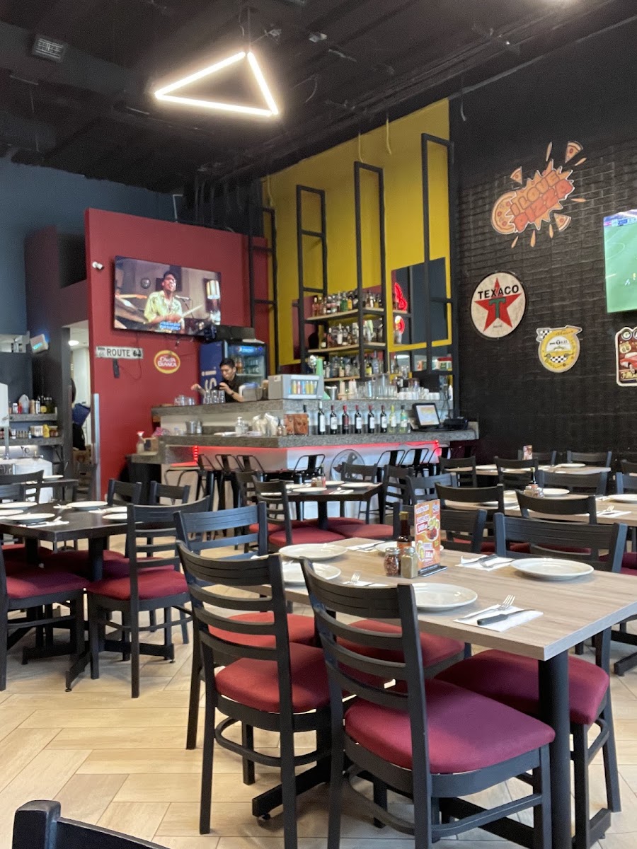 Chicago's Pizza Mérida