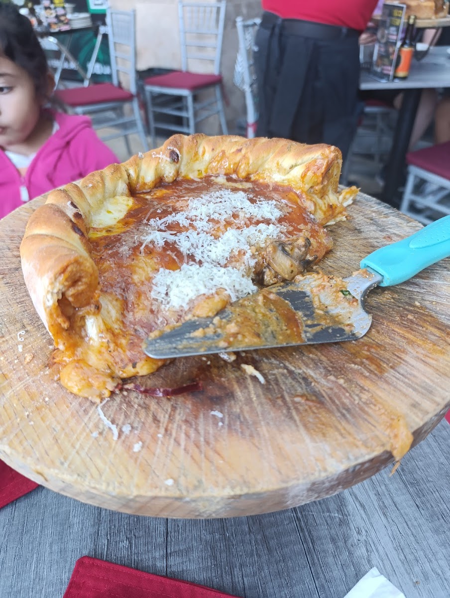 Chicago's Pizza Mérida Photo 8