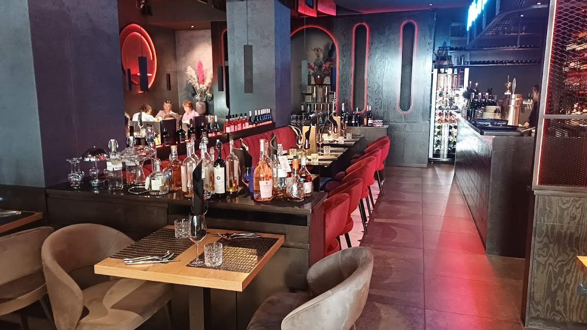 Viki - East x West Kitchen & Wine Photo 7