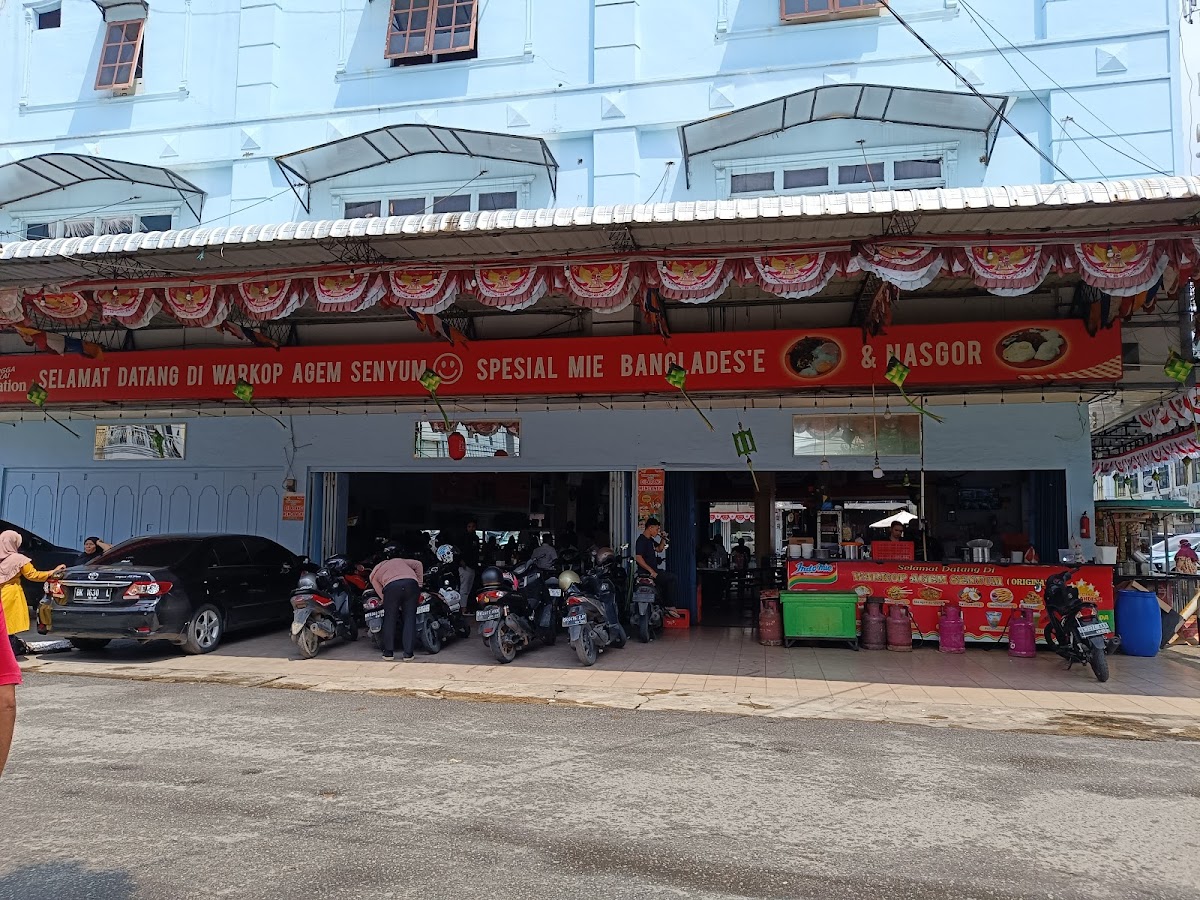 Warkop Agem Senyum Ketawa