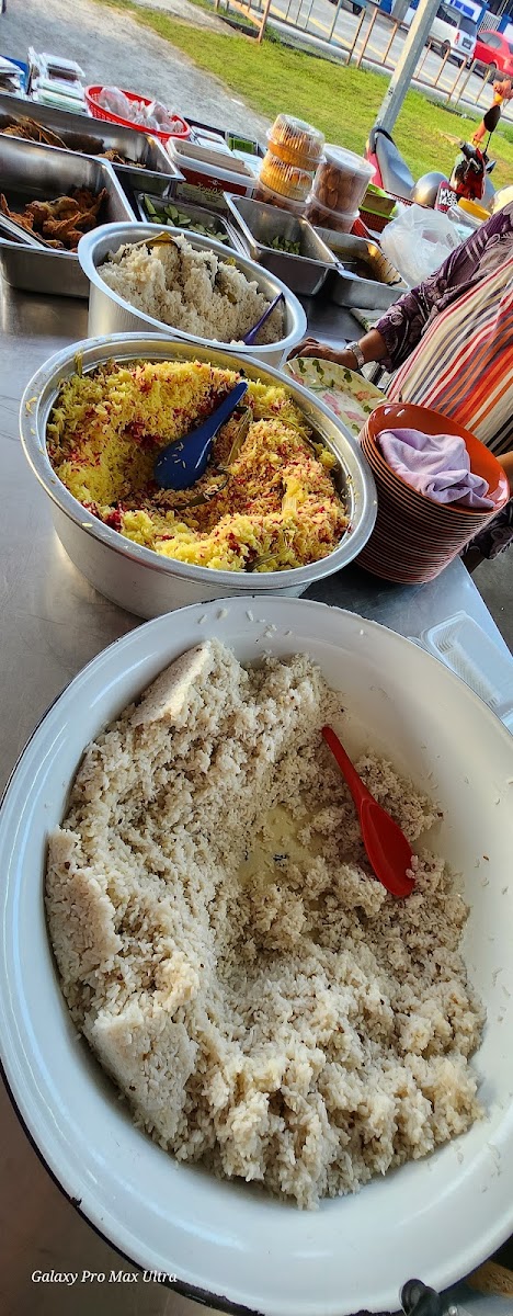 Mersing Nasi Dagang Photo 5