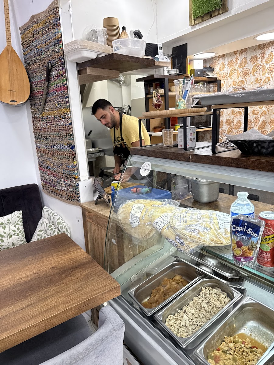 Le 72 street food