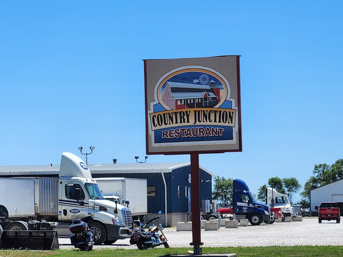 The Country Junction Photo 4