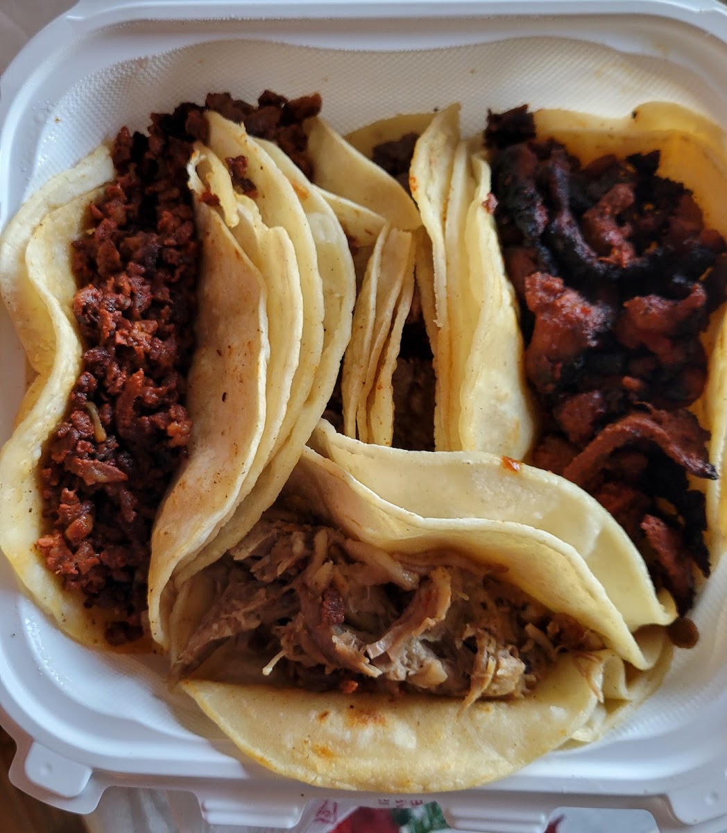 Taqueria La Villa Photo 3