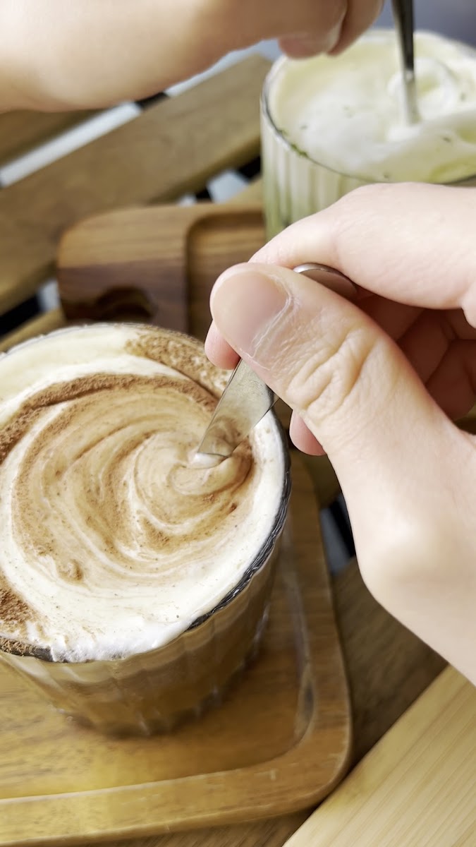 giant coffee Photo 2