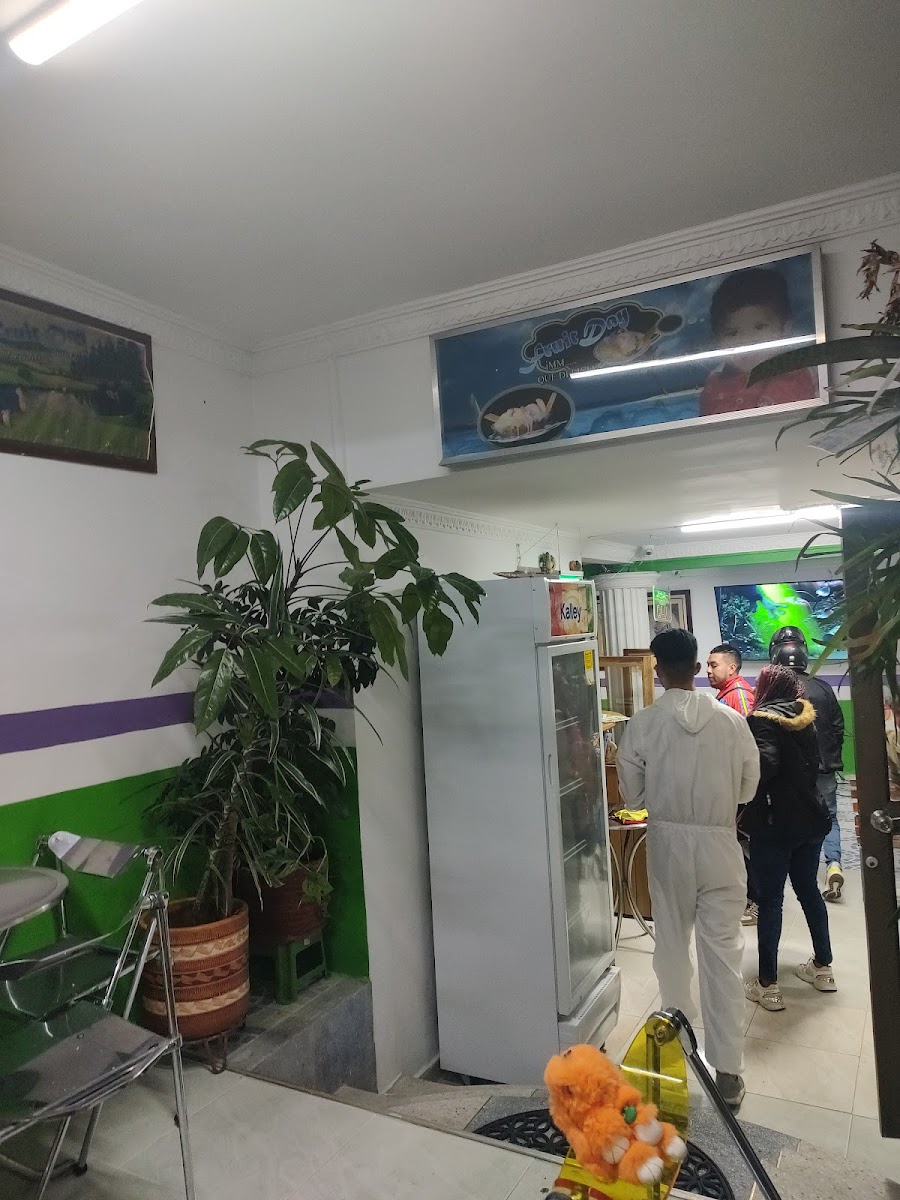Heladeria Fruit Day Photo 3