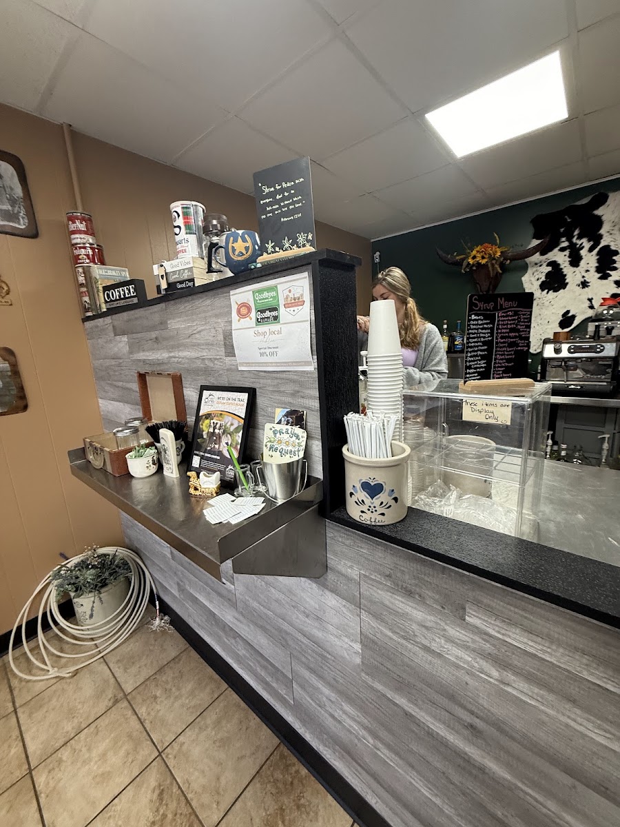 Outlaw Coffee House Photo 7