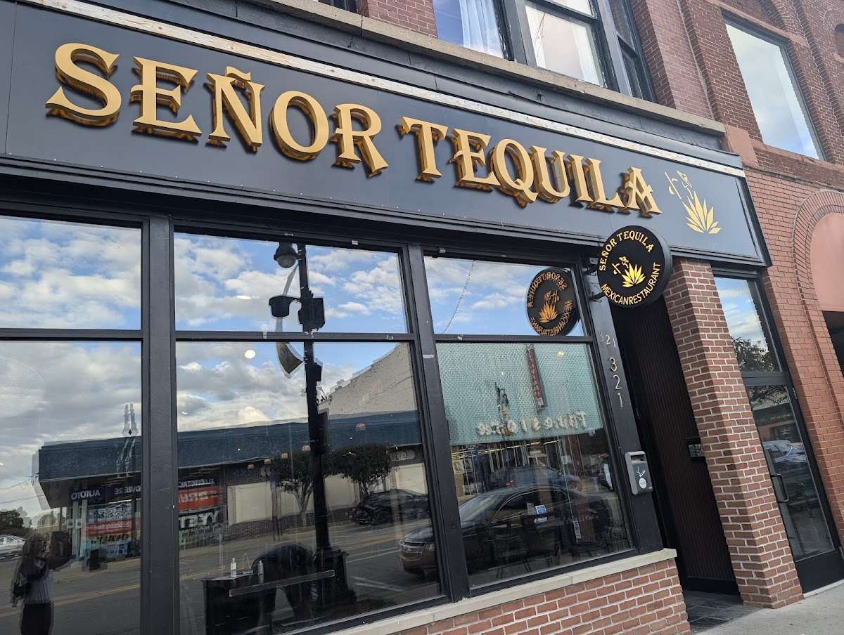 Señor Tequila Mexican Restaurant Photo 1