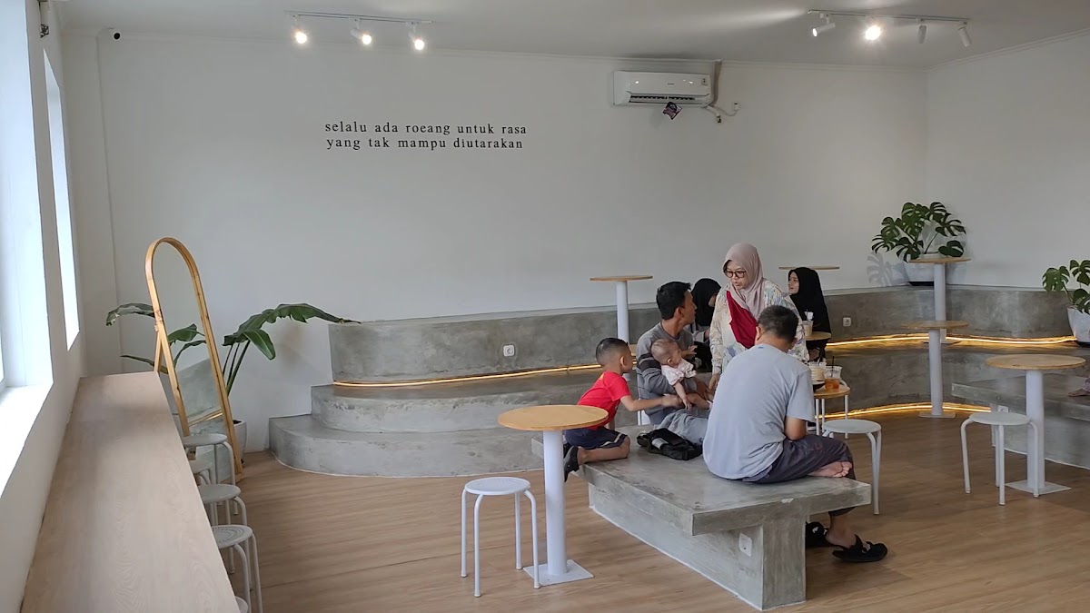 Roetara coffee & eatery Photo 2