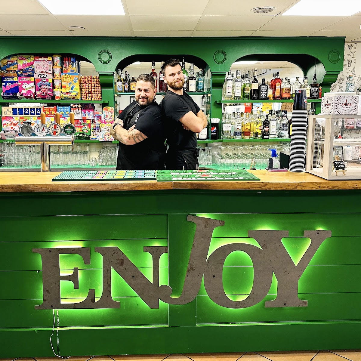 Enjoy bar pizzeria