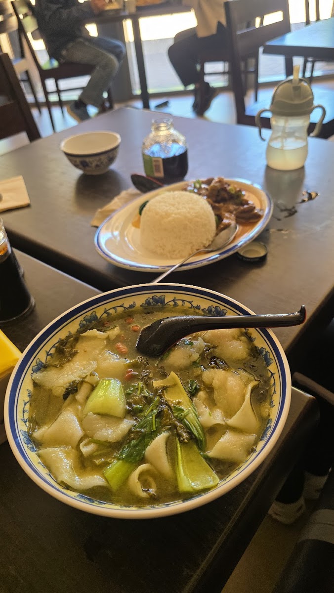 Xi'an Famous Noodles 西安味道 Photo 3