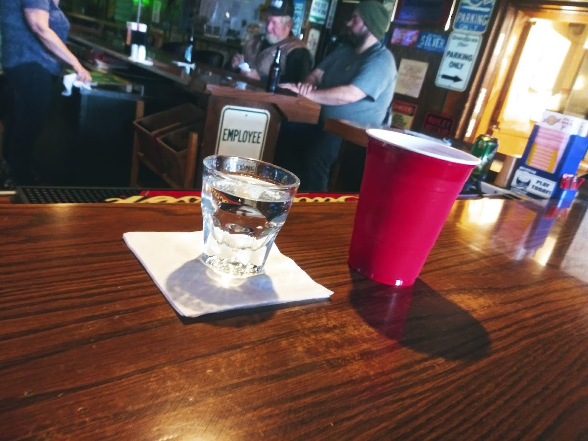 Carleton Hotel Bar Photo 8
