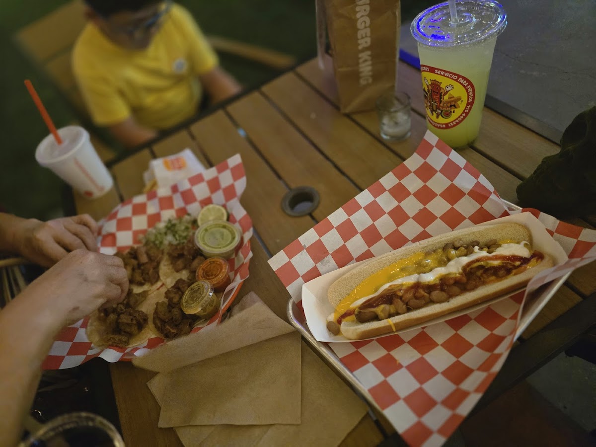 Hot Dogs Kings Photo 7