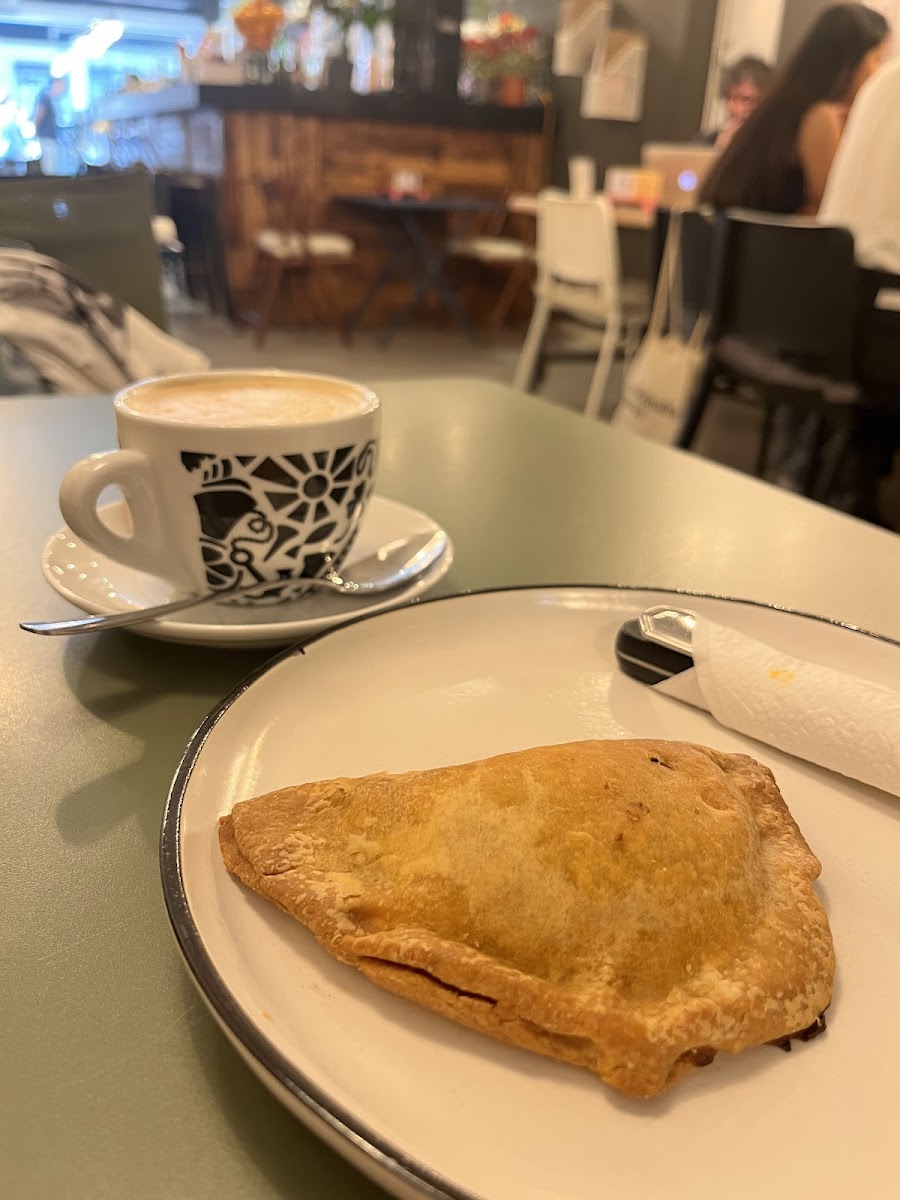 Ivette's Coffee Photo 10