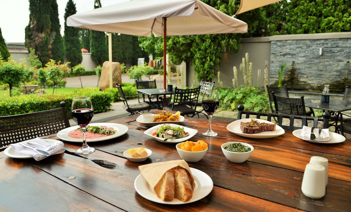 The Grill at One Twenty Restaurant Photo 2