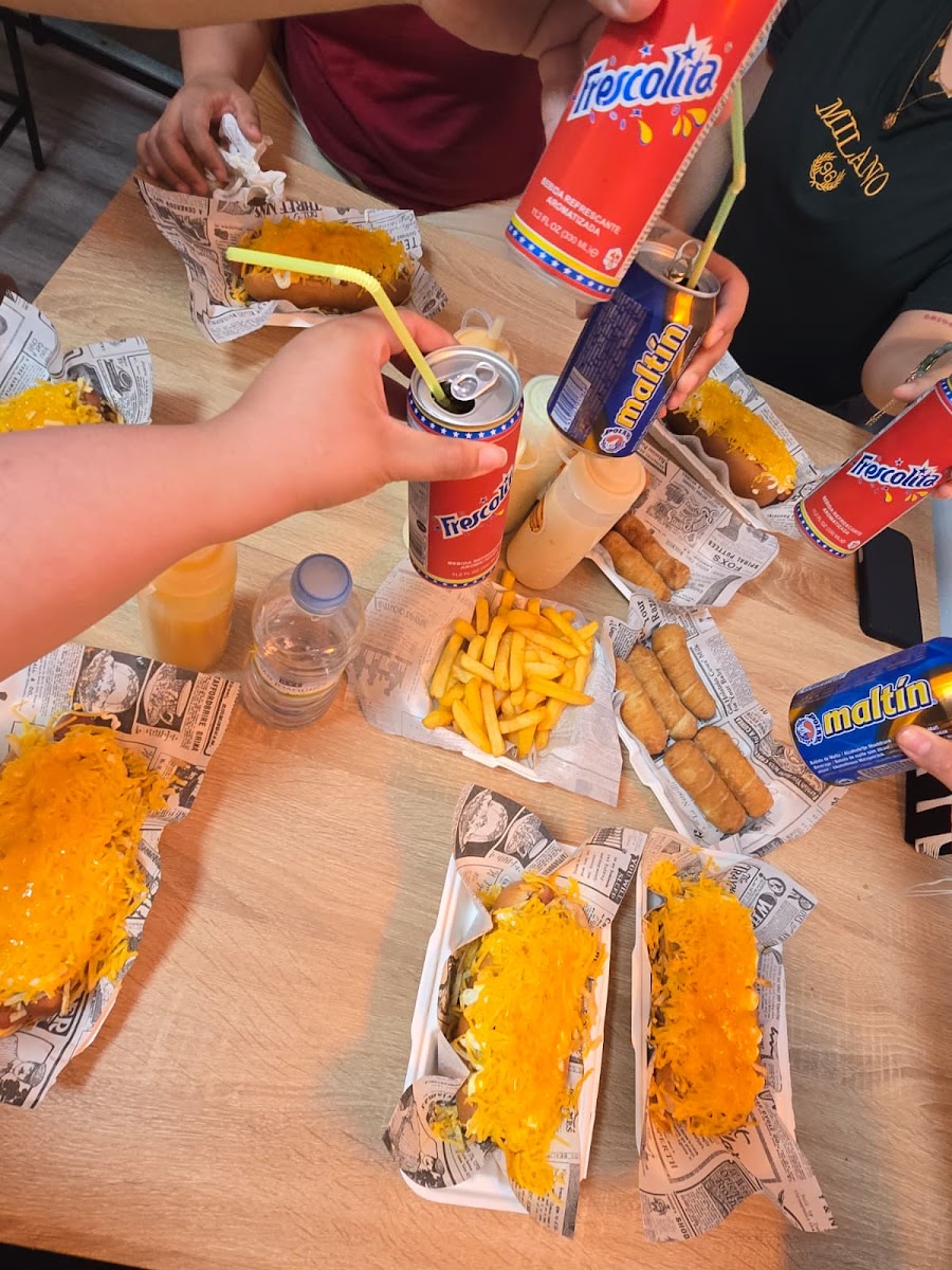 ManchegoHotDog Photo 5