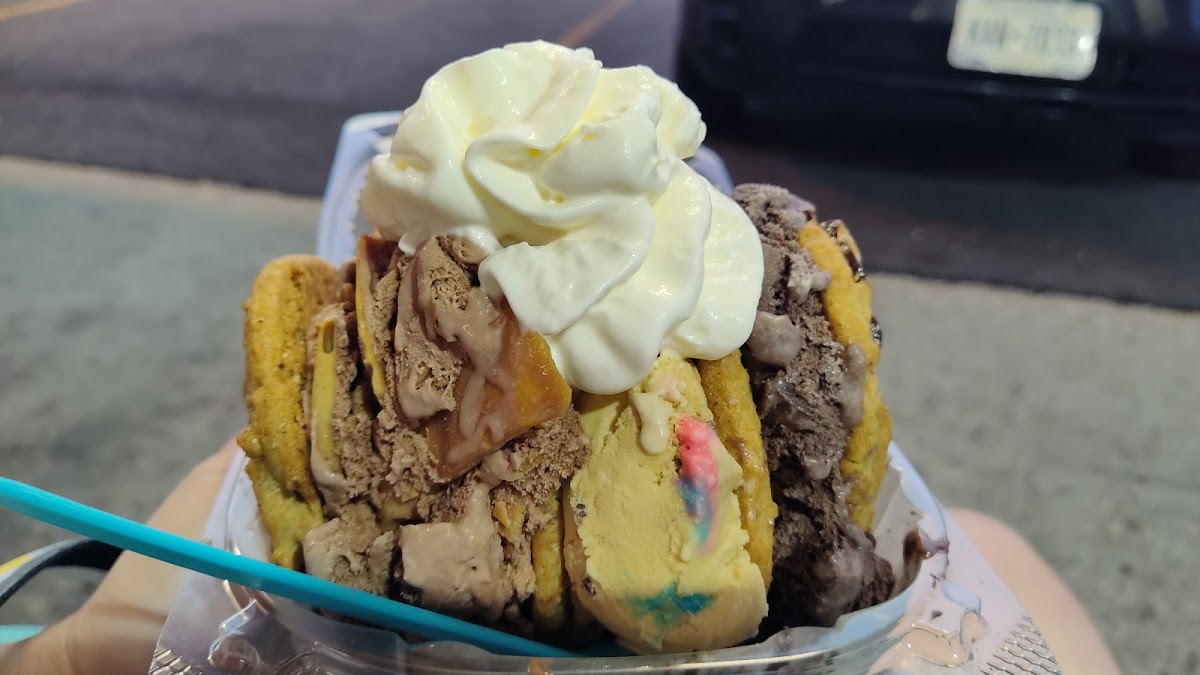 Roc City Ice Cream Photo 2