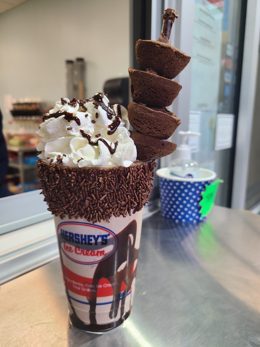 Roc City Ice Cream Photo 7