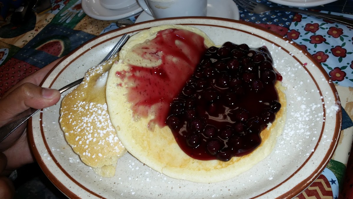 Iron Kettle Restaurant Photo 10