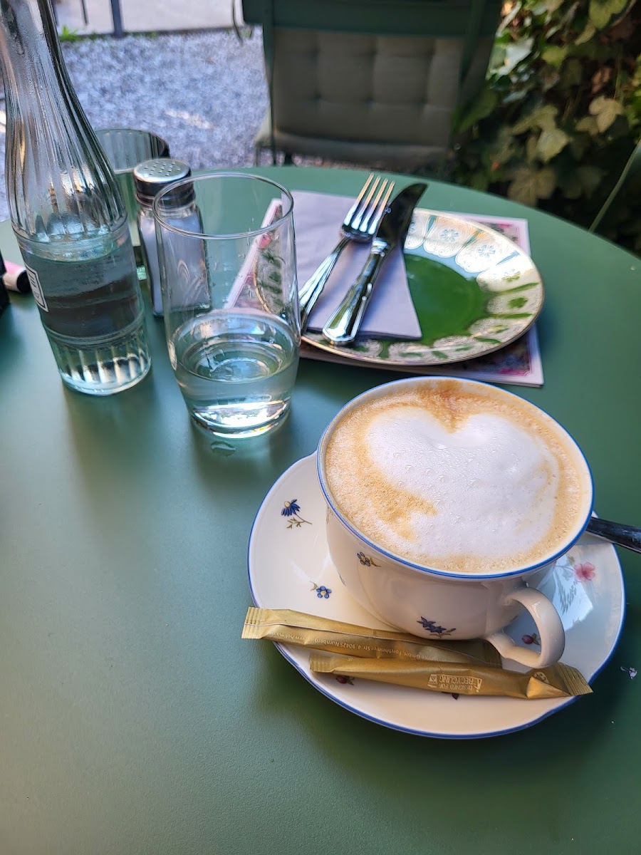 Fräulein Fleur – Café & Blumenbar Photo 8