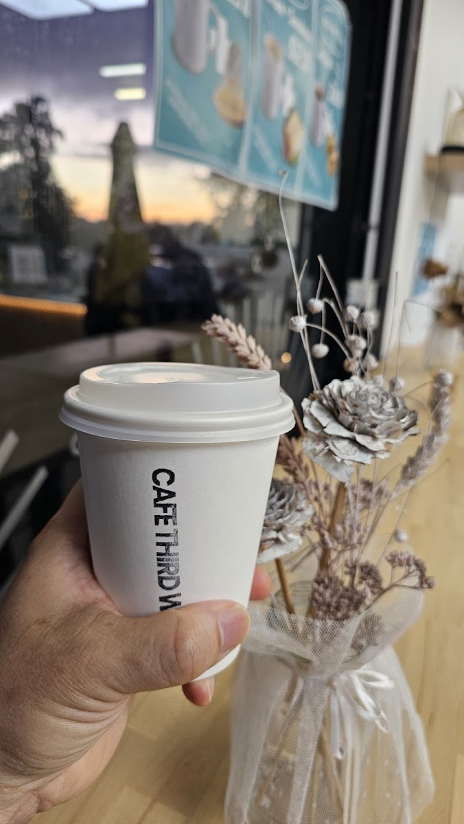 Cafe Third Wave Glenfield Photo 9