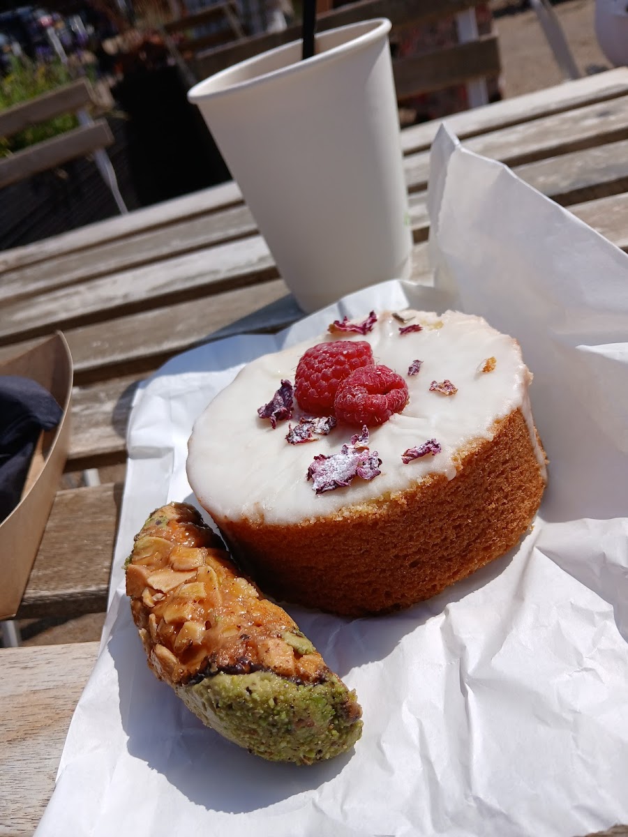 Black Dog Deli Saxmundham Photo 9