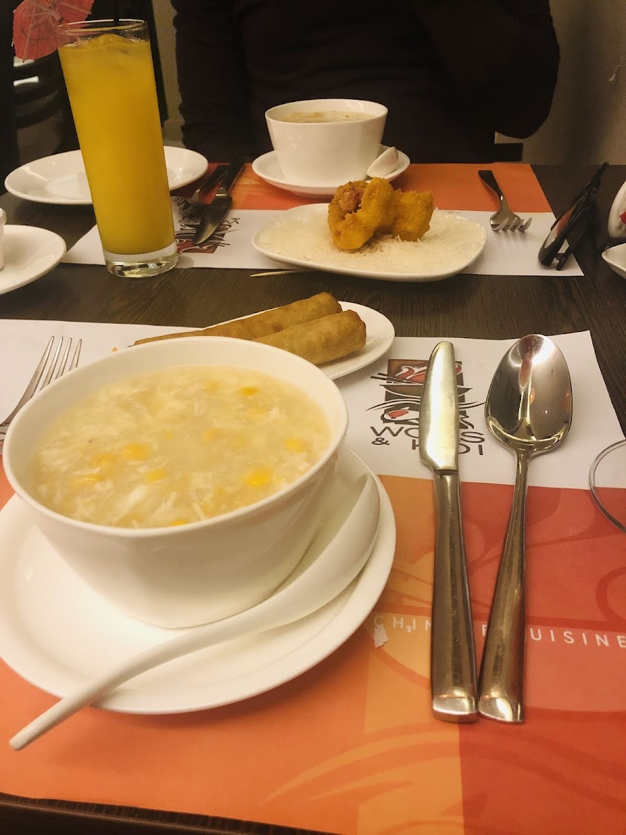 Woks and Koi Restaurant Photo 6