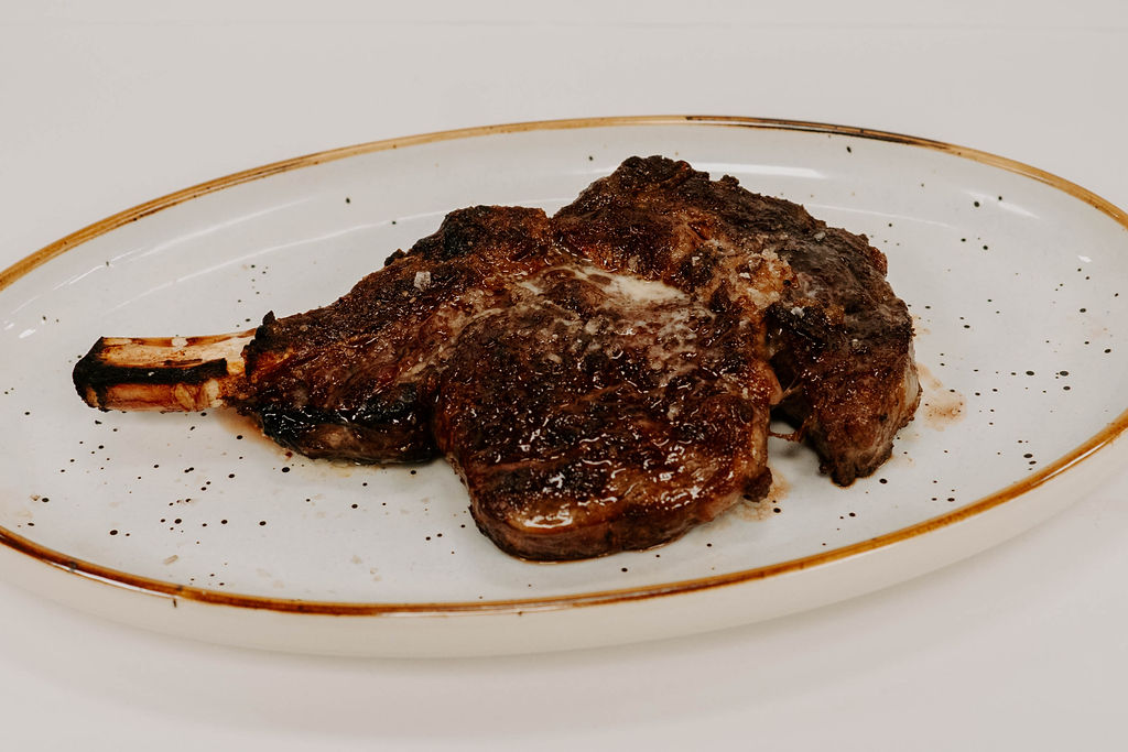 16 Prime Steak & Seafood Photo 2