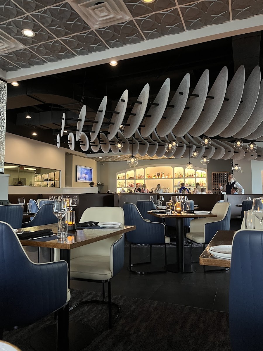 16 Prime Steak & Seafood Photo 4