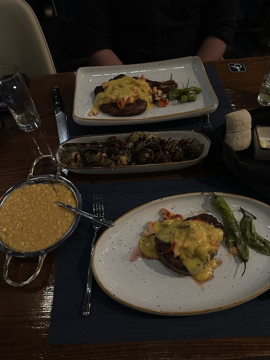 16 Prime Steak & Seafood Photo 7