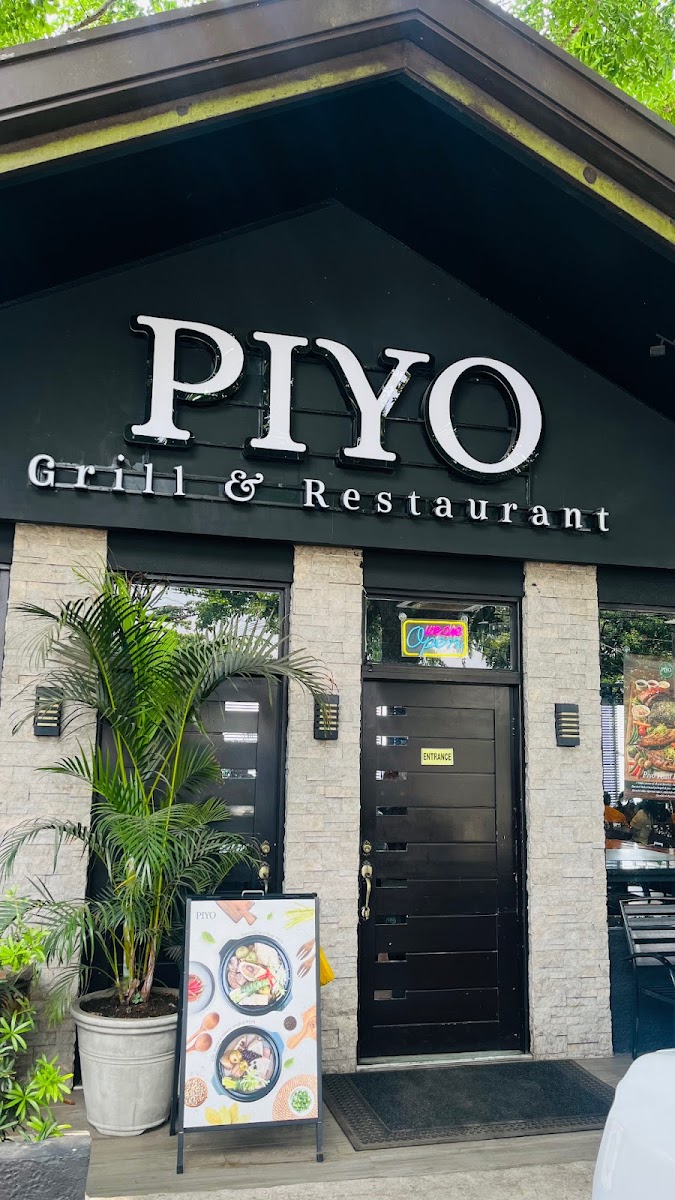 Piyo Grill & Restaurant Photo 5