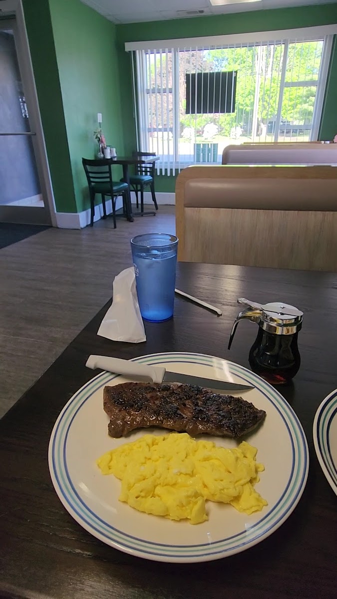Green Apple Pancake House Photo 2