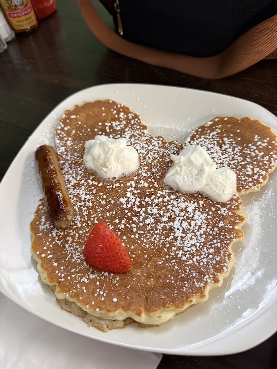 Green Apple Pancake House Photo 4