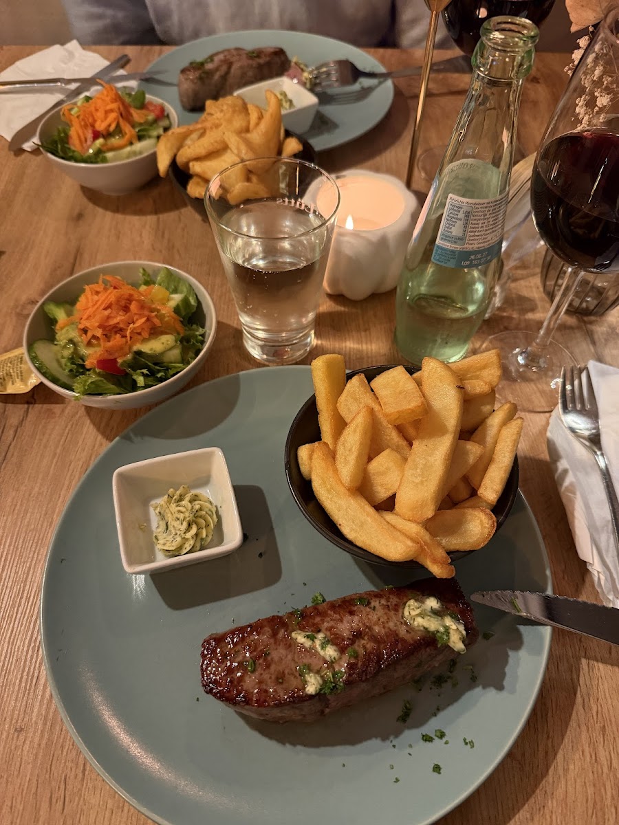 Leo's Café - Restaurant Hellenthal Photo 8