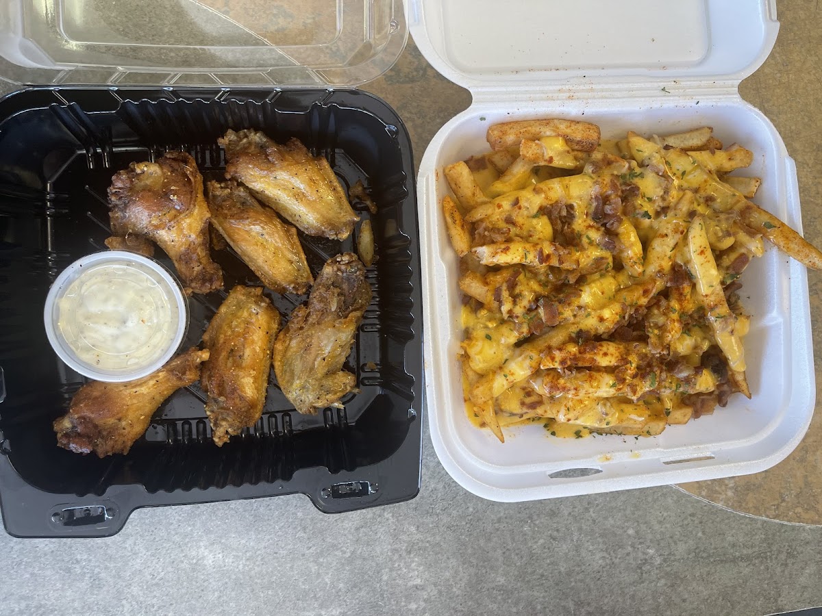 Dewayne Delicious Eats South Photo 4