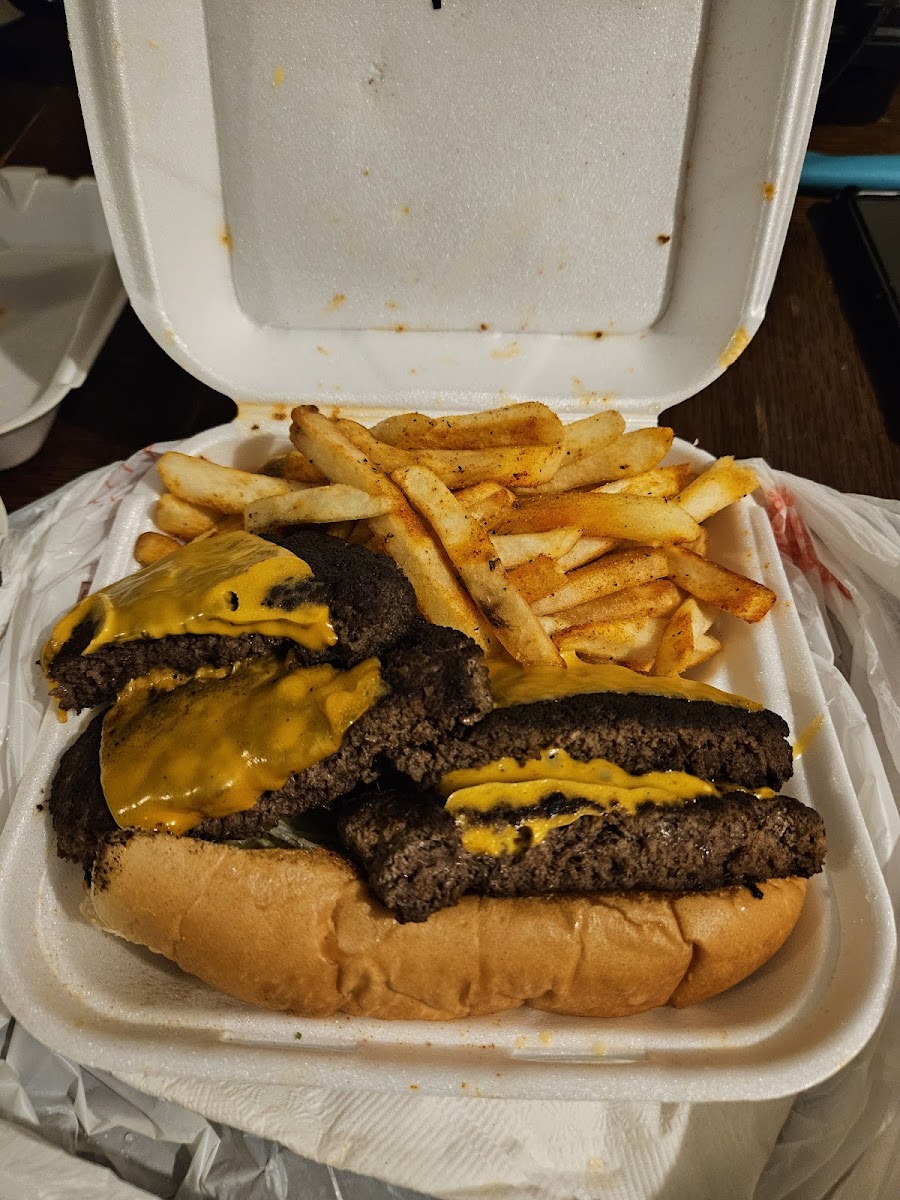 Dewayne Delicious Eats South Photo 6